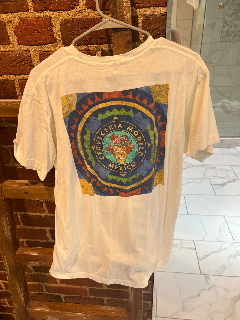 Modelo Tee - Picture 2 of 3